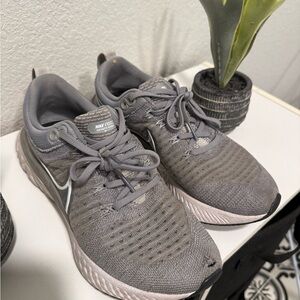 Nike Women's Gray Sneakers